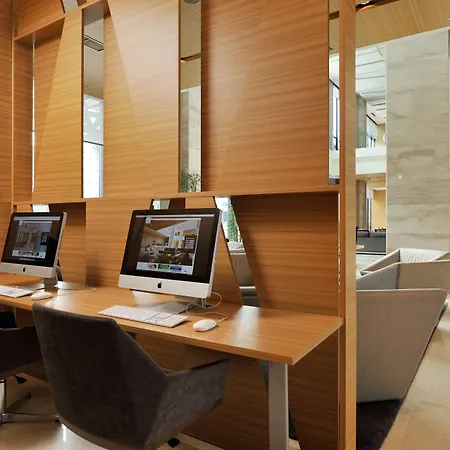 Radisson Blu Plaza Hotel 4*