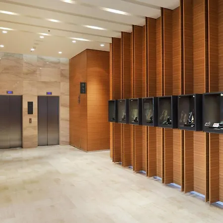 Radisson Blu Plaza Hotel 4*