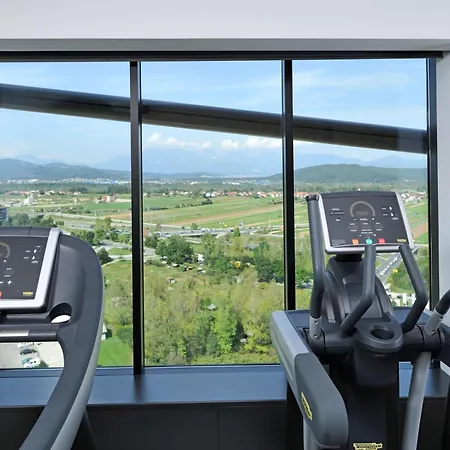 מלון Radisson Blu Plaza לובליאנה