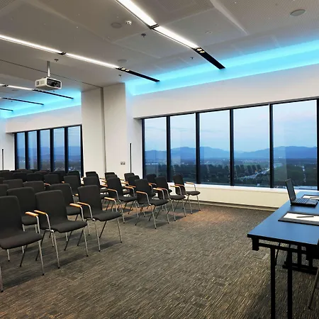 מלון Radisson Blu Plaza לובליאנה