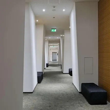 Hotel Radisson Blu Plaza 4*