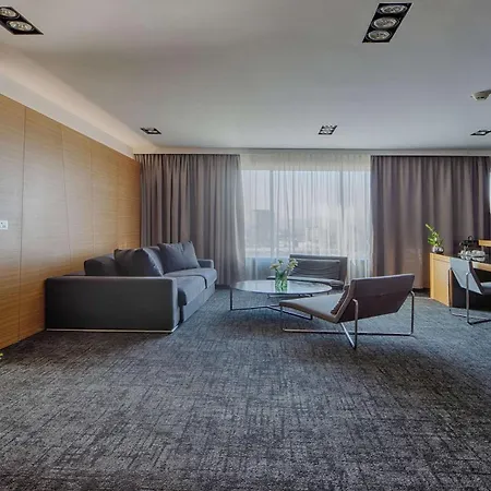 Radisson Blu Plaza 4* Liubliana