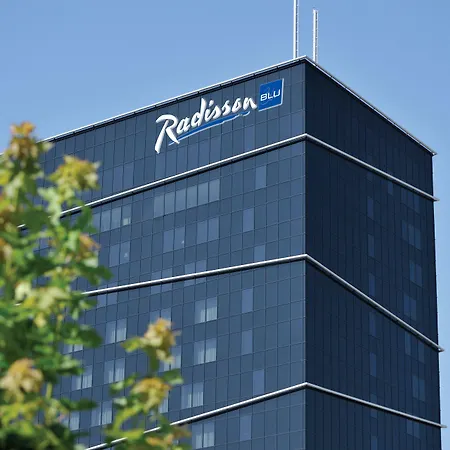 Radisson Blu Plaza 4* Liubliana