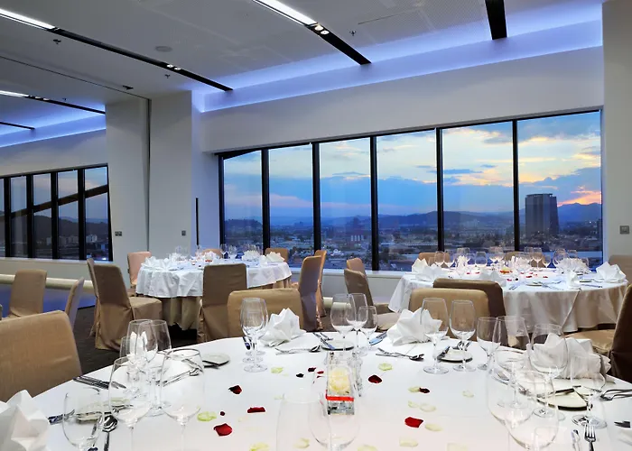 Radisson Blu Plaza 4*