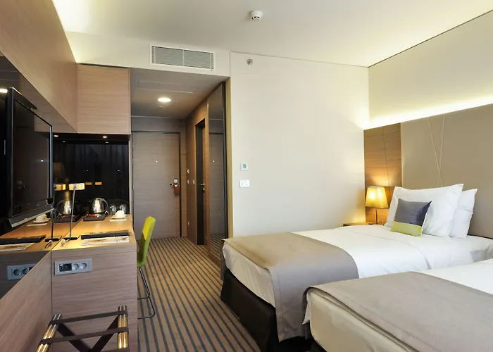 酒店 卢布尔雅那丽笙皇宫酒店 4*