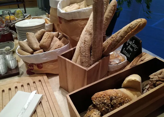 Radisson Blu Plaza 4*