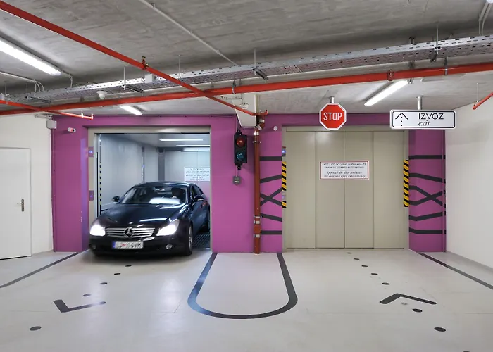 酒店 卢布尔雅那丽笙皇宫酒店 4*